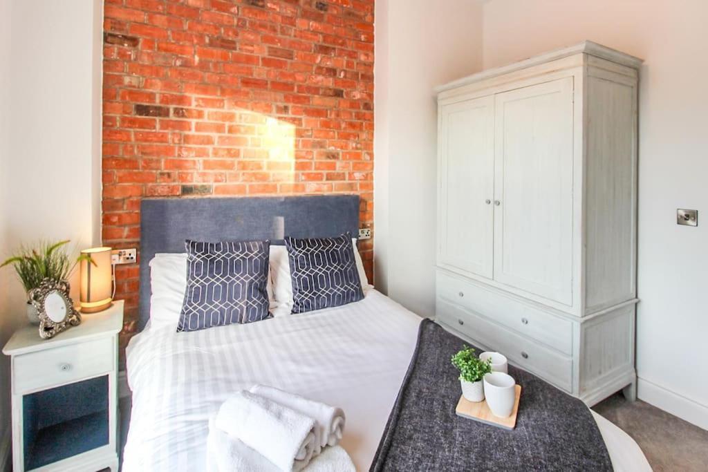 Spacious City Centre Lace Market Apartment Nottingham Exterior photo
